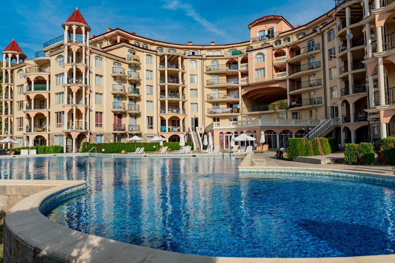 Menada Negresco Apartments Elenite Bagian luar foto